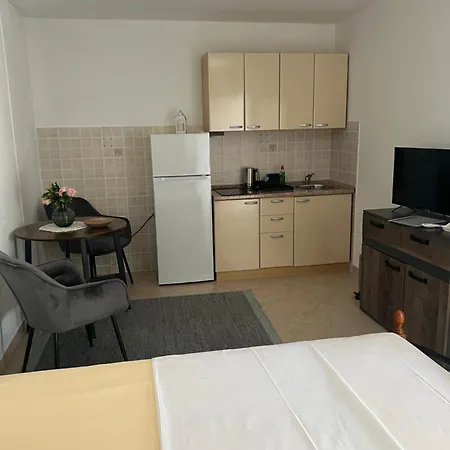 Leyla Apartment Vodice Exterior photo